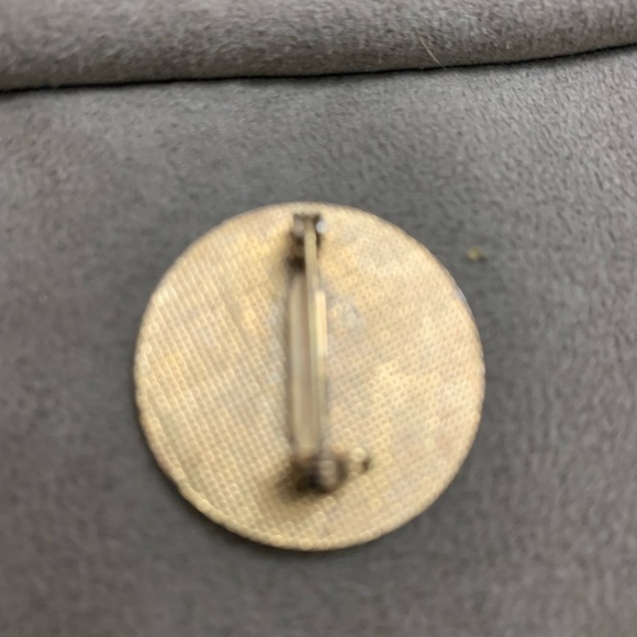 Vintage NJ 🏀 Nets pins - Picture 2 of 2